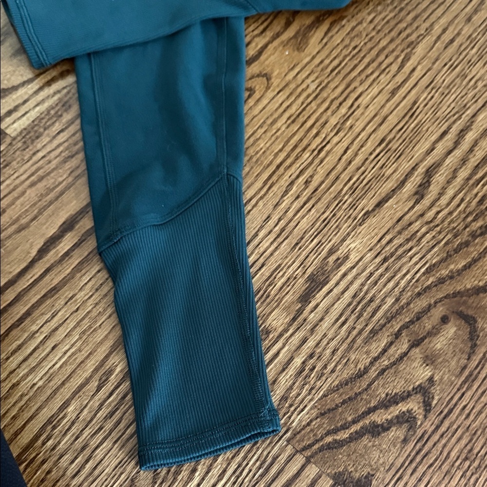 ALO Yoga Deep GreenLeggings -matching bra listed separate - Picture 3 of 9